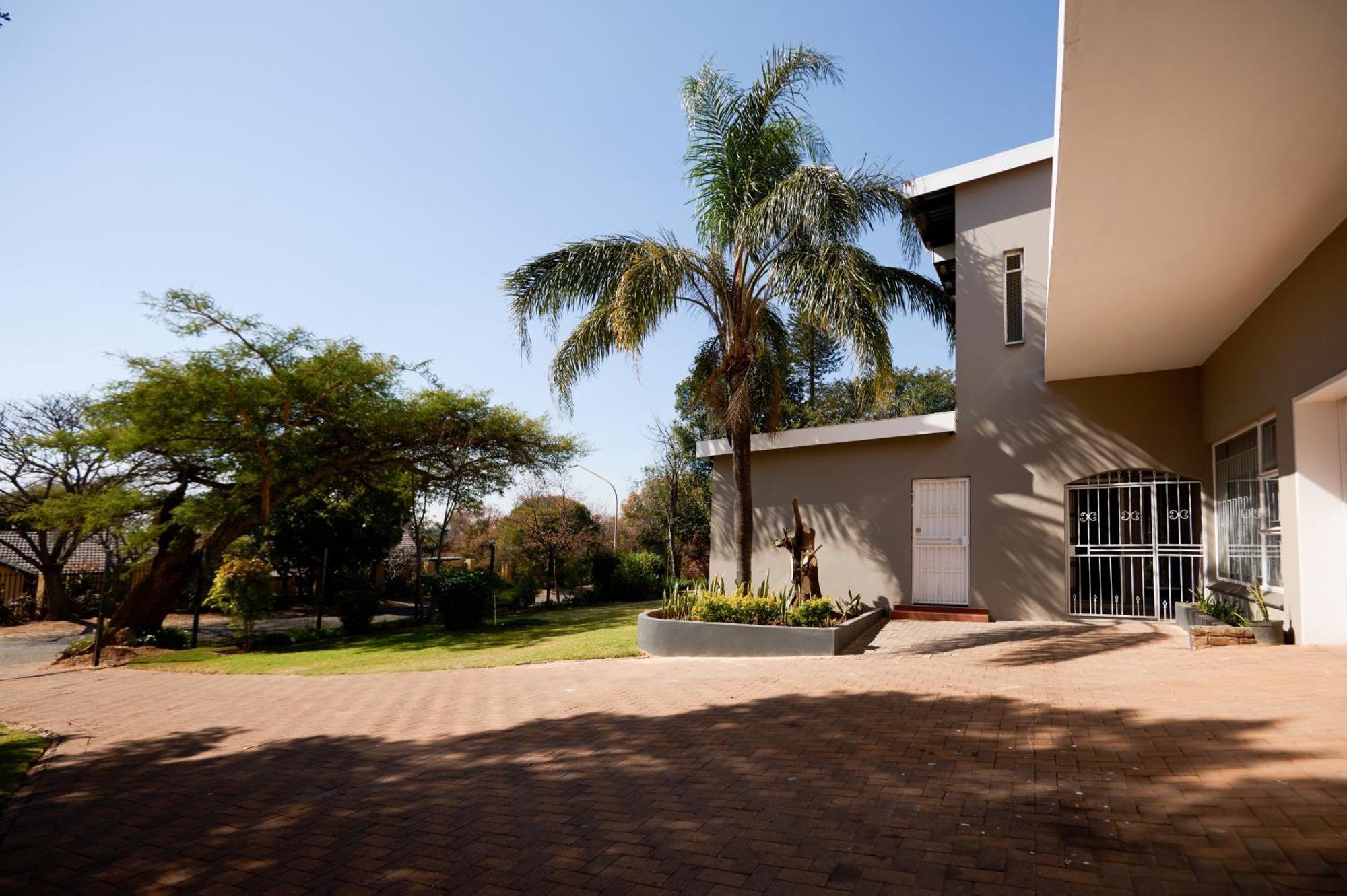 Villa Sunny With Pool And Garden *